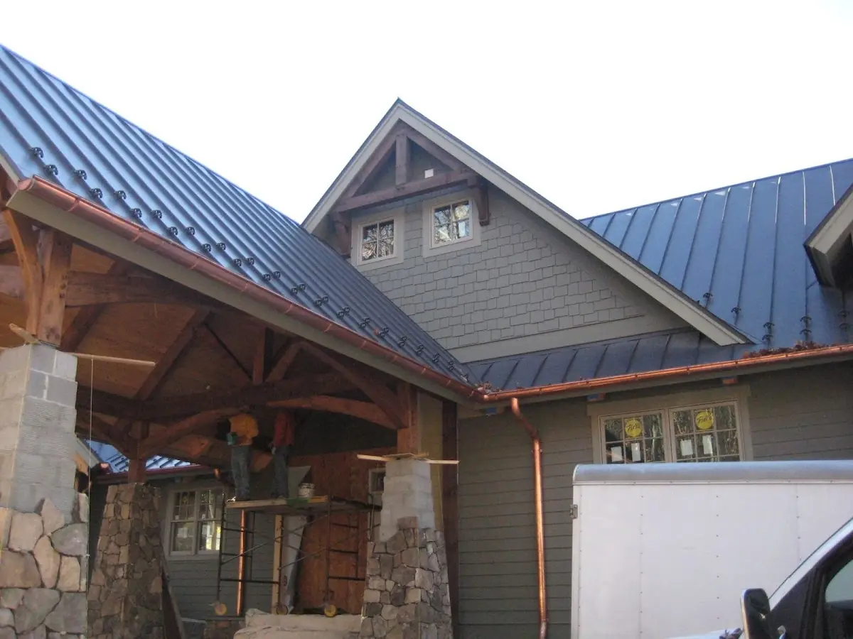 Craftsman Roofing team delivering quality roofing work in Cedar Hill